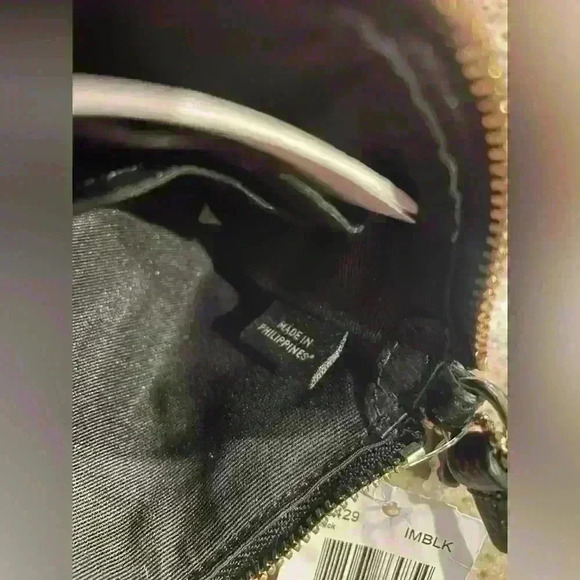 Coach Corner Zip Wristlet Wallet Pebbled Black Leather NEW WITH TAGS - Picture 9 of 11